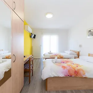 Irena 3*, Zadar Kroatië